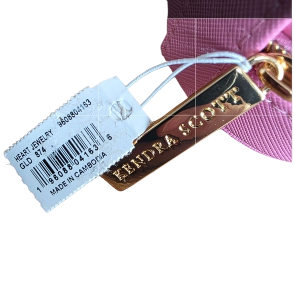 NWT Kendra Scott Heart Shaped Jewelry Case Pink - Picture 16 of 16